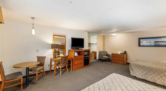 Номер Deluxe Breeze Inn Hotel & Motel