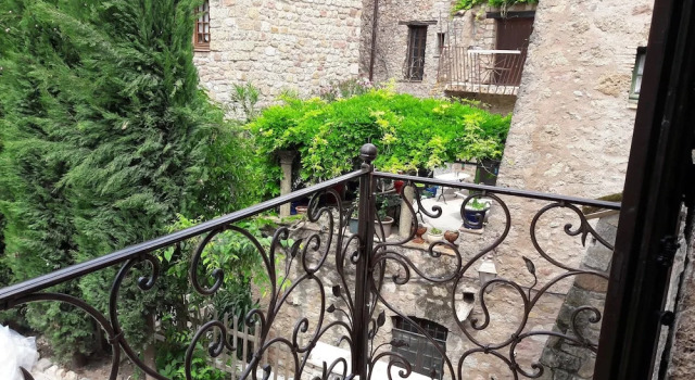 Люкс с 2 комнатами с балконом и с видом на сад Villa Arca