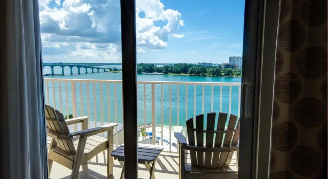 Номер Standard рядом с пляжем Hampton Inn and Suites Clearwater Beach