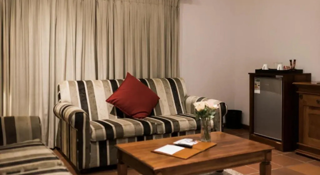 Tzaneen Country Lodge, Prenota Hotel Tzaneen Letaba