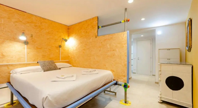 ALTIDO Vibrant Open-Plan Apt for 6 in Historic Centre