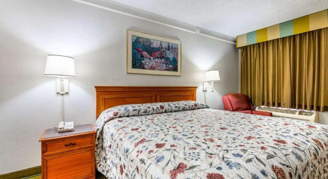 Люкс Deluxe Motel 6-Monroe, LA