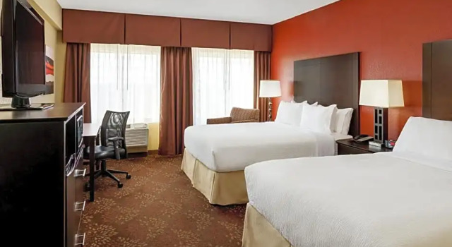 Номер Deluxe The Mecklen Hotel, Charlotte, a Tribute Portfolio Hotel