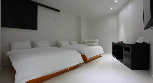 Suwon Ingye Goyu Hotel, Забронировать Отель Отели Сувон с парковкой, рядом с Hyowon Park, Парковка