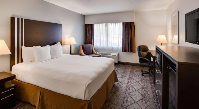 Номер Standard Best Western Plus Longbranch Hotel & Convention Center