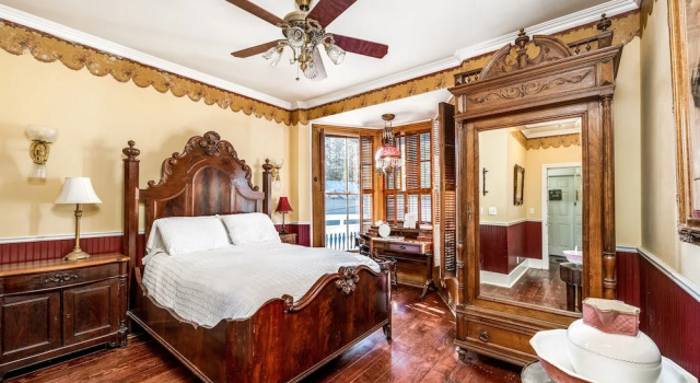 Номер Standard с балконом The Dutch Flat Hotel