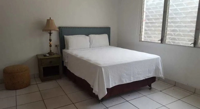 Hostal Aqui me Quedo, Rezervovat Hotel Hotely v Cortés s parkováním, Parkování
