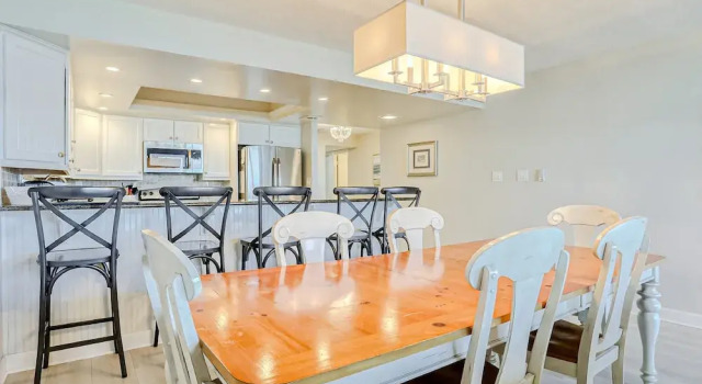 Номер Standard Oceanfront Condo With Beach Access, Patio, Outdoor Pools, Tennis Court, W/d, AC