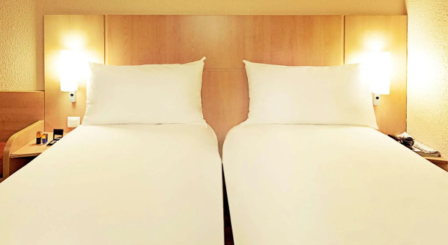 Трёхместный номер Standard IBIS Cannes Mouans Sartoux Piscine parking gratuit
