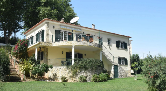 Cozy Villa  with Private Swimming Pool, Rezerwuj Willa Wille w Centro Region, Willa