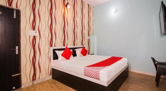 Super OYO Collection O Jagannath Mandir Road Formerly Paradise Residency