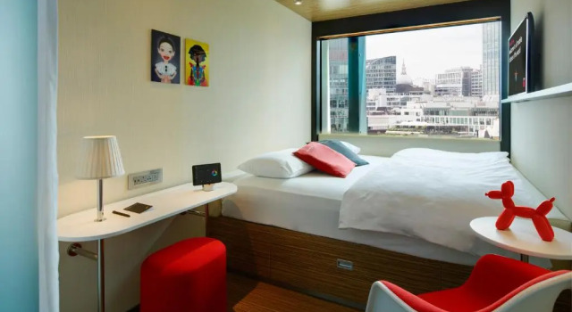 Номер Standard citizenM London Shoreditch