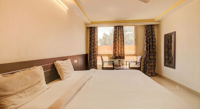 PS Grand by FabHotel