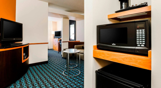 Четырёхместная студия Fairfield by Marriott Wilkes-Barre