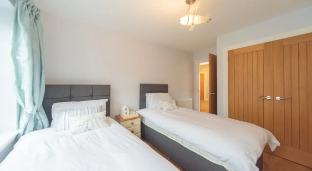 Hillcrest - 8 Person Luxury House and Hot Tub, Book Hotel Hawick Borders