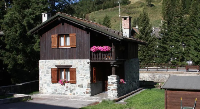 Вилла Breithorn Lodge