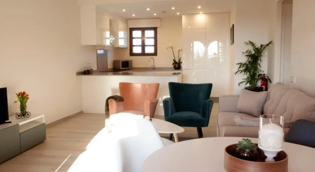 Desert Springs Apartment 354