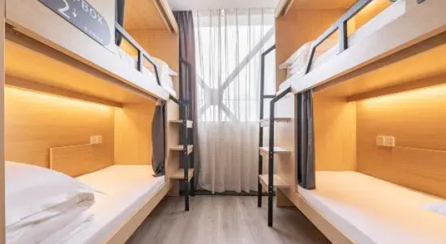 Кровать в общем номере (женский номер) Dengba Inn(Hangzhou Longhu Binjiang Tianjie Jianghan Road Metro Station Store)