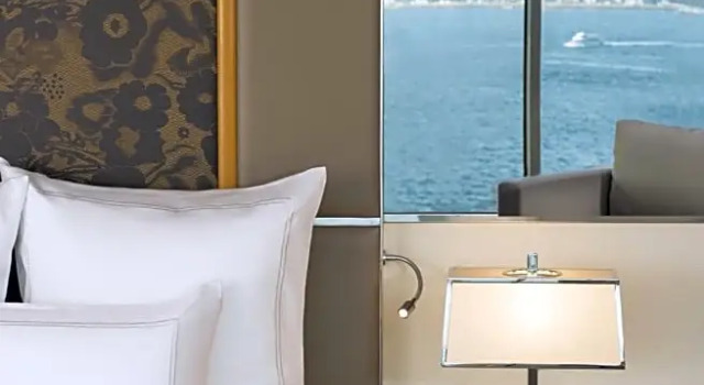 Номер Corner Swiss Executive с видом на Босфор Swissotel The Bosphorus Istanbul