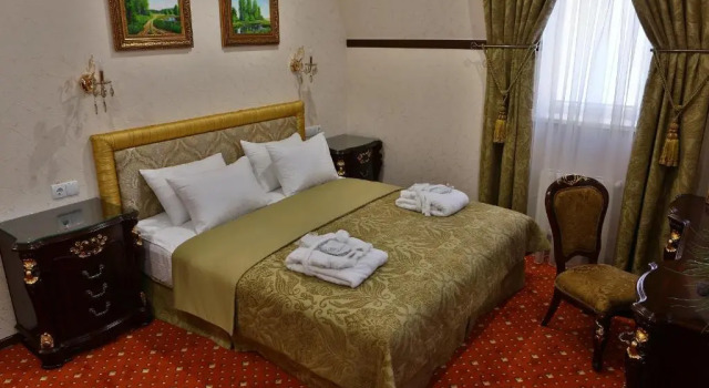 Suite Comfort Hotel Ukraine Rivne