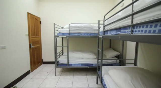 Кровать в общем номере Movie Inn Hostel