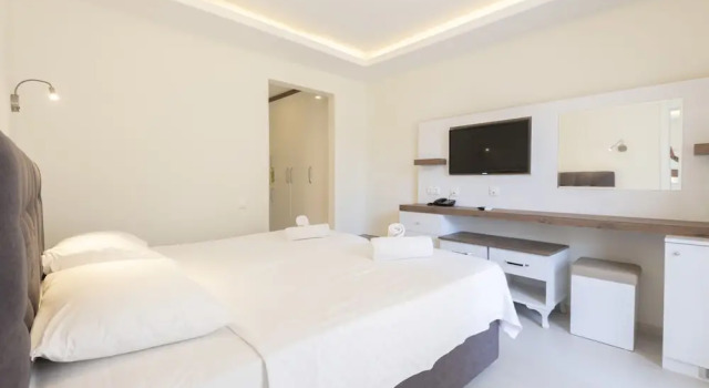 Семейный номер Standard с балконом Soothe Hotel