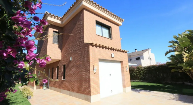 Casa Adosada Para 6 Personas en Cambrils, Rezervați Casă de vacanță Cambrils 