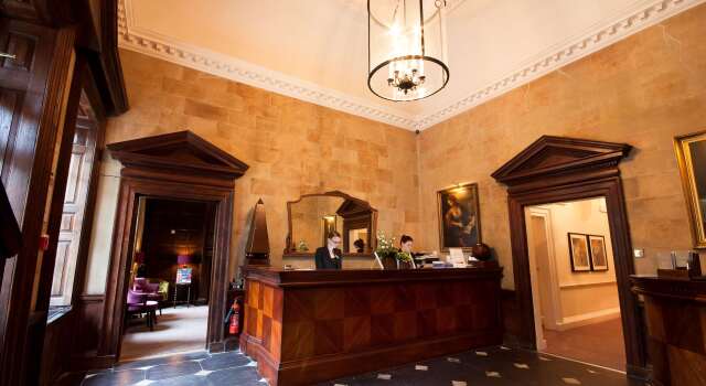 Sir Christopher Wren Hotel
