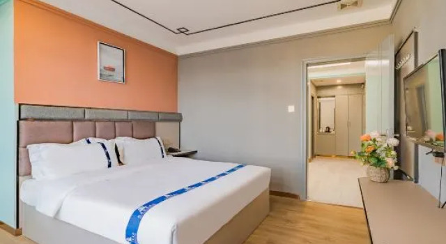 Люкс Deluxe с 2 комнатами Zhuxin Business Hotel