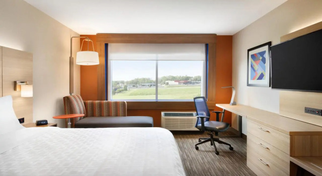 Люкс Holiday Inn Express & Suites Allen Park by IHG