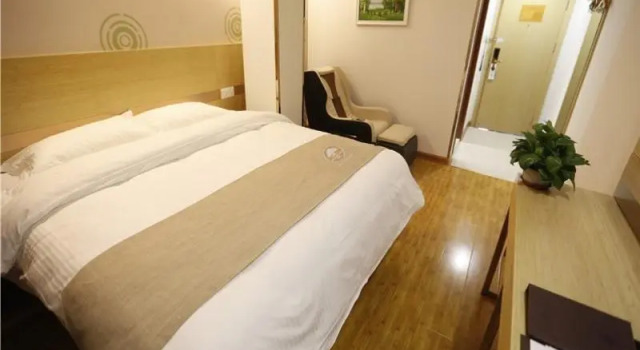Двухместный номер Standard GreenTree Inn Beijing Chaoyang District Maquanying Subway Station Express Hotel