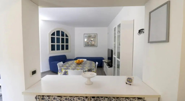 2 bedrooms appartement with enclosed garden and wifi at Palermo 1 km away from the beach