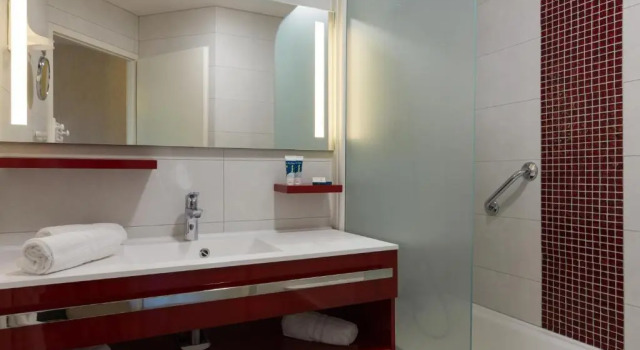 Двухместный номер Standard с балконом Logis Hotel Arc En Ciel