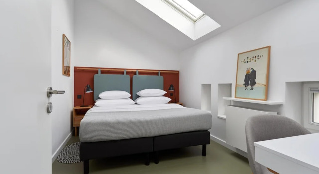PLANTONIA Aparthotel, Забронировать Апарт-отель Отели Звежинец с парковкой, Парковка