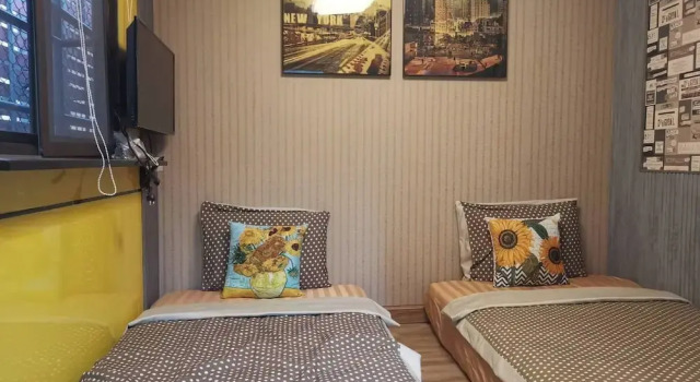 Четырёхместный семейный номер Standard с 2 комнатами Love BKK Hotel