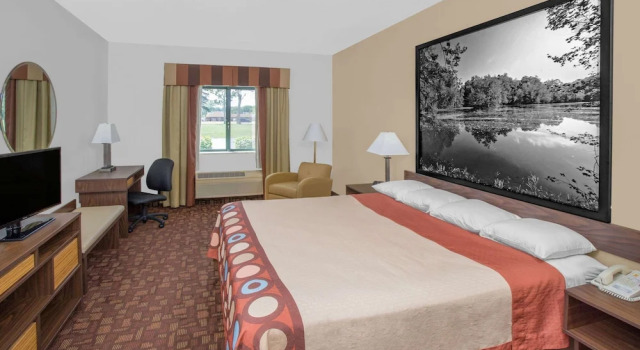 Super 8 by Wyndham Three Rivers, Varaa Hotelli Three Rivers Michigan