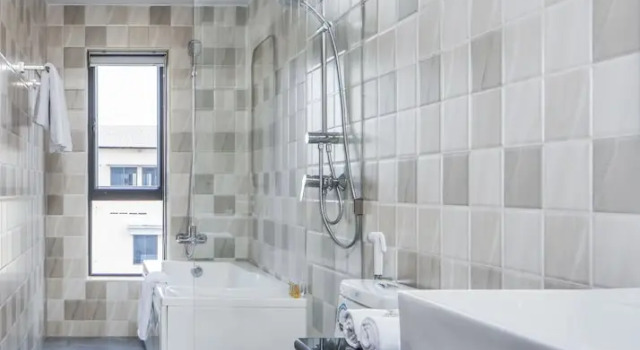 Трёхместный номер Deluxe с балконом и с видом на город Phnom Penh 51 Hotel & Residences