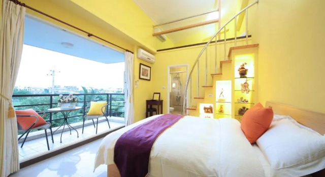 Семейный номер Standard с балконом Yue Ya Guan Homestay