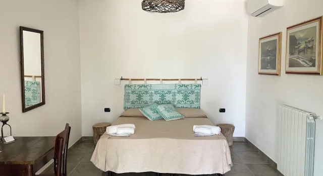 HOTEL Essenza di Mirto, Забронировать Отель Отели Синискола с парковкой, Парковка