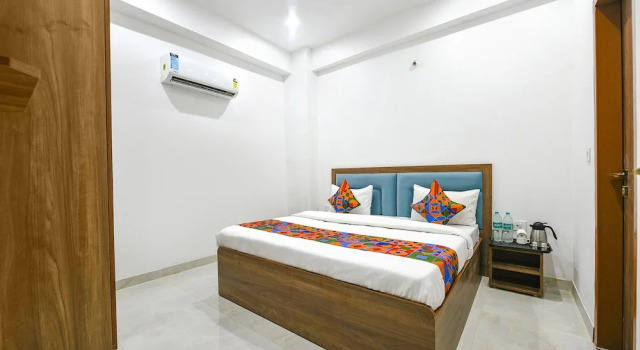 Номер Deluxe FabHotel Blue Stone Stay