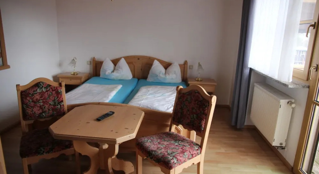 Utes Pension, Reservar Casa de hóspedes Hotéis em Upper Palatinate Forest com pequeno-almoço, Café da manhã