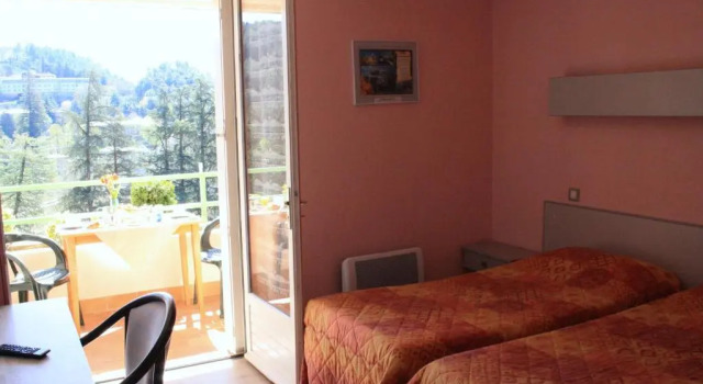 Двухместный номер Standard Hotel Saint Jacques