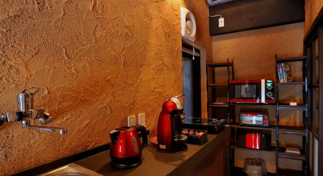 Коттедж Theatre and Library Residence -Kyoto Murasakino-