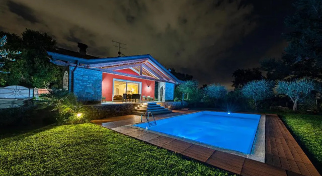 Villa Marina con piscina by Wonderful Italy, Забронировать Вилла Отели Монига-дель-Гарды 4 звезды, 4*