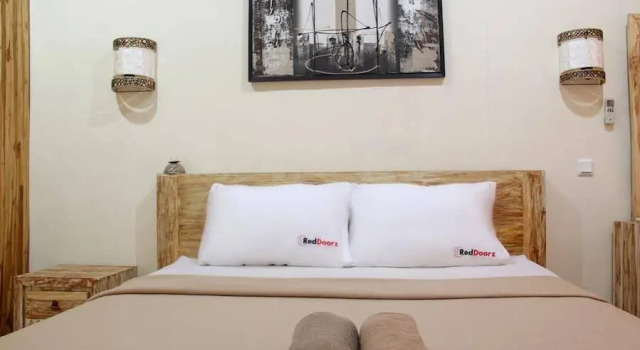 RedDoorz @ Sriwijaya Legian, Забронировать Отель Отели в центре Легиан, в центре