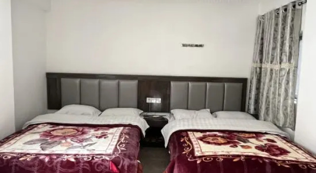 Kangding Xueyun Guest House, Prenota Affittacamere Affittacamere a Sichuan, Affittacamere