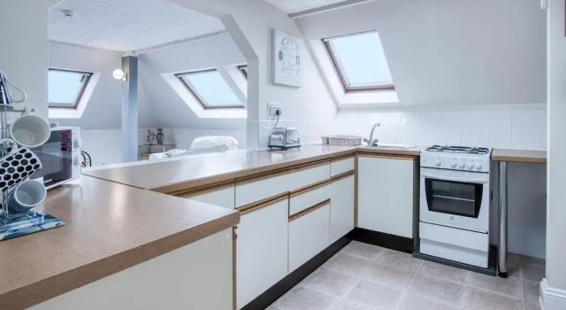 The Penthouse - 1 Bedroom Penthouse - Milford Haven