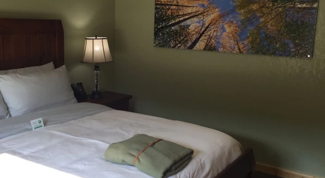 Standard Doppel Zimmer mit Balkon und mit Blick auf die Bucht Roam Inn