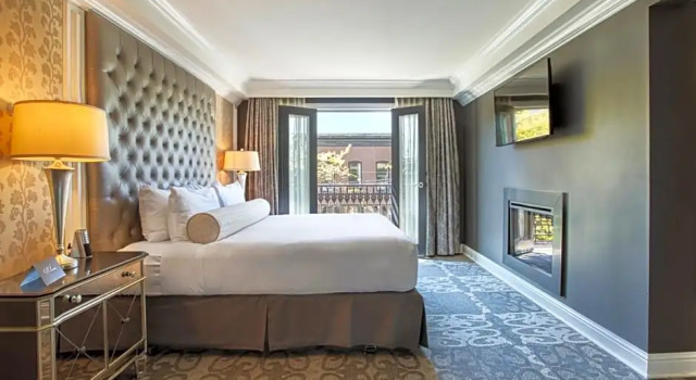 Двухместный люкс с балконом Ballard Inn