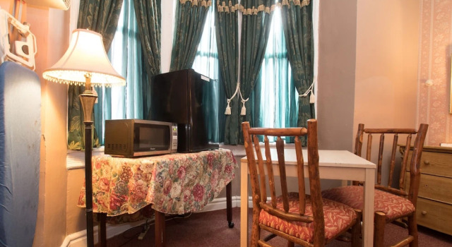 Номер Standard Biltmore Suites Hotel